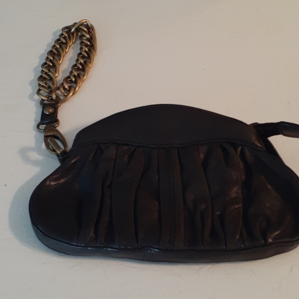 Linea pelle clutch
